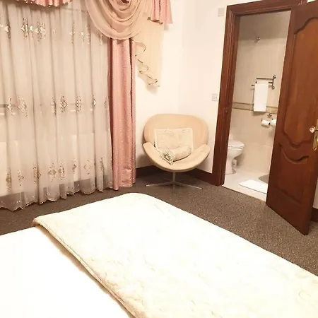Cosy Double Room, 15minutes From Airport, 4 *