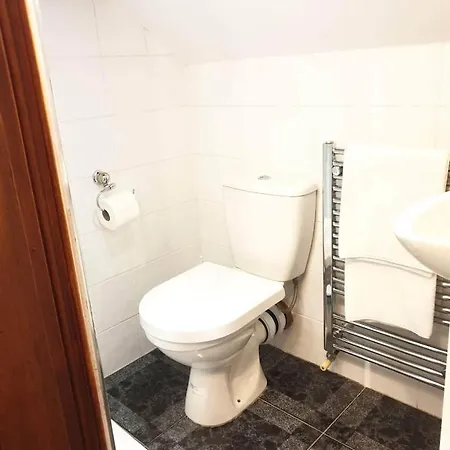 Ubytování v soukromí Cosy Double Room, 15minutes From Airport, 4 Blanchardstown