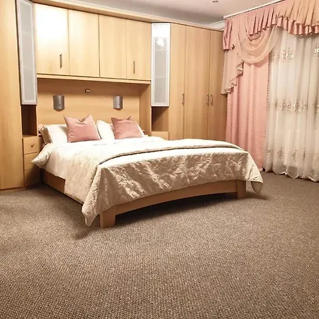 Cosy Double Room, 15minutes From Airport, 4 Kwatera prywatna Blanchardstown